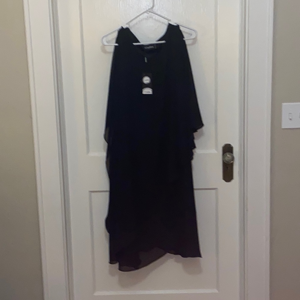 Bridess Black chiffon two piece flowy pants suit.